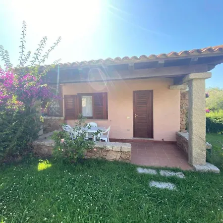 Villino L'isuledda Apartman *