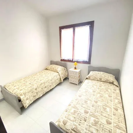 Villino L'isuledda Apartman *